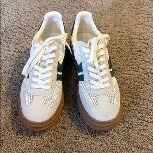 Steve Madden Cream and Green Women's Sneakers